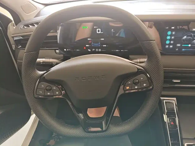 Roewe i5 — Фото автомобиля 6