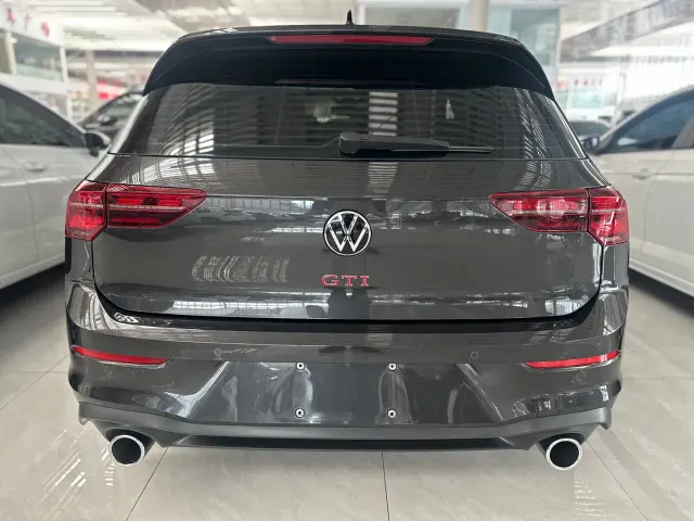 Volkswagen Golf GTI — Фото автомобиля 15