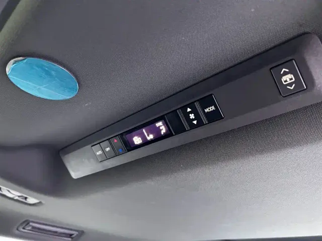 Toyota Granvia — Фото автомобиля 26