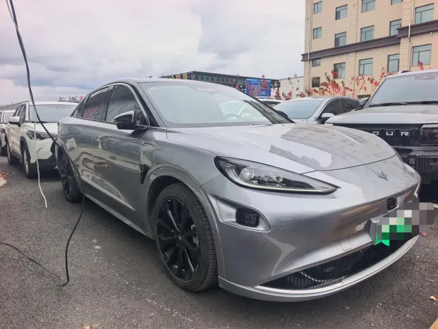 Arcfox Alpha S6 — Фото автомобиля 3