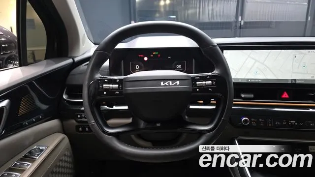 Kia Carnival Generation 4 — Фото автомобиля 13