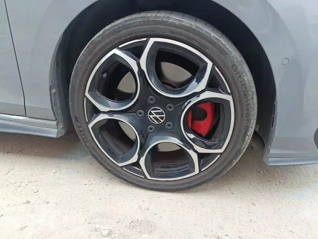 Volkswagen Golf GTI — Фото автомобиля 24