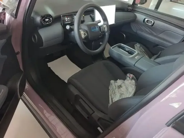 GAC Aion UT — Фото автомобиля 14