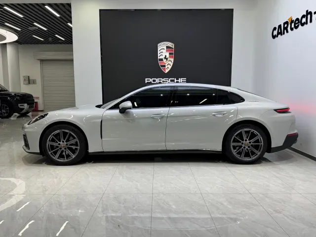 Porsche Panamera — Фото автомобиля 4