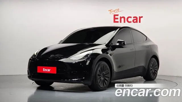 Фотография автомобиля — Tesla Model Y
