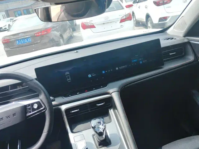 Roewe RX5 — Фото автомобиля 13