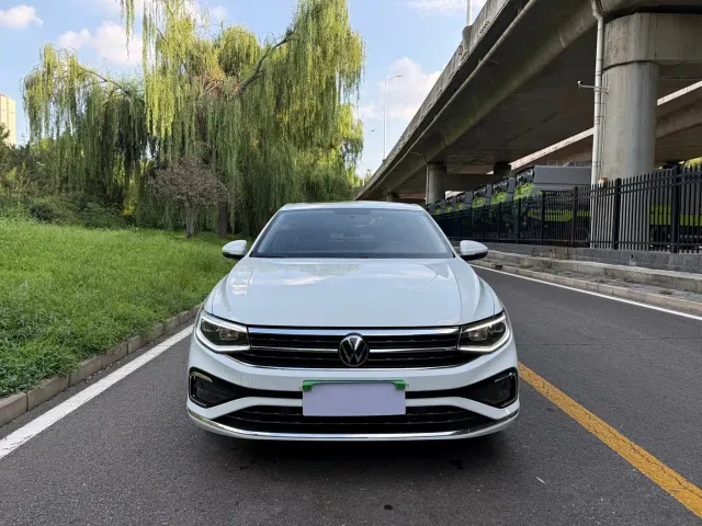 Volkswagen Bora — Фото автомобиля 2