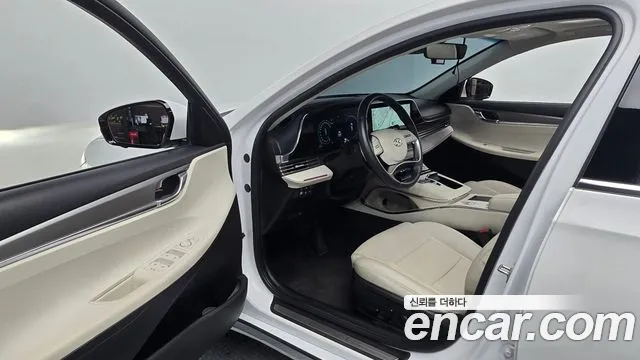 Hyundai Grandeur — Фото автомобиля 10