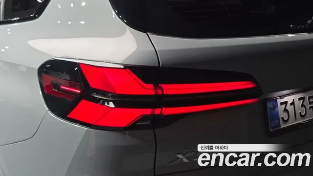 BMW X5 xDrive 40i M Sport — Фото автомобиля 17