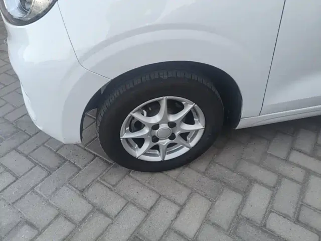 Roewe Clever — Фото автомобиля 22