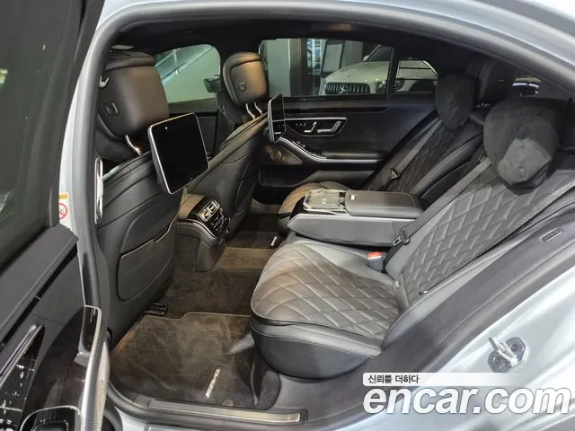 Mercedes-Benz S-Class — Фото автомобиля 11