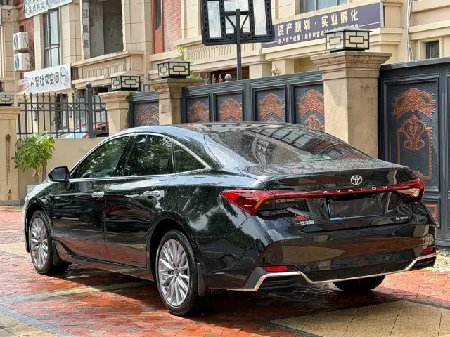 Toyota Avalon — Фото автомобиля 9