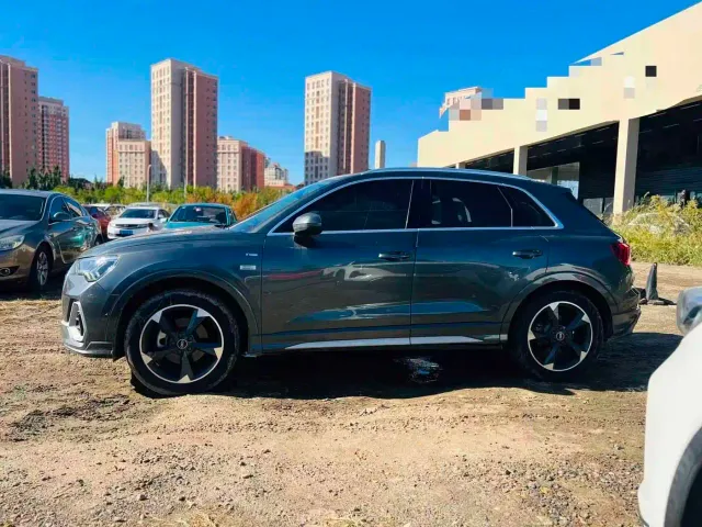 Audi Q3 — Фото автомобиля 4