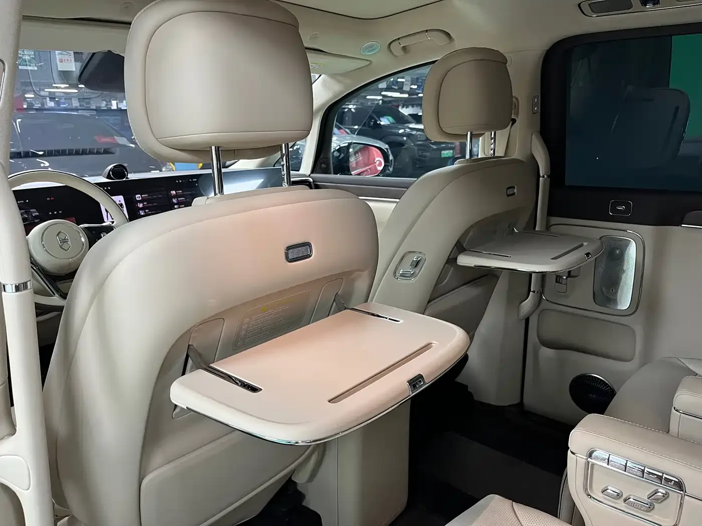 Zhijie Zunjie MPV 2026 Model High-End Edition — Фото автомобиля 25