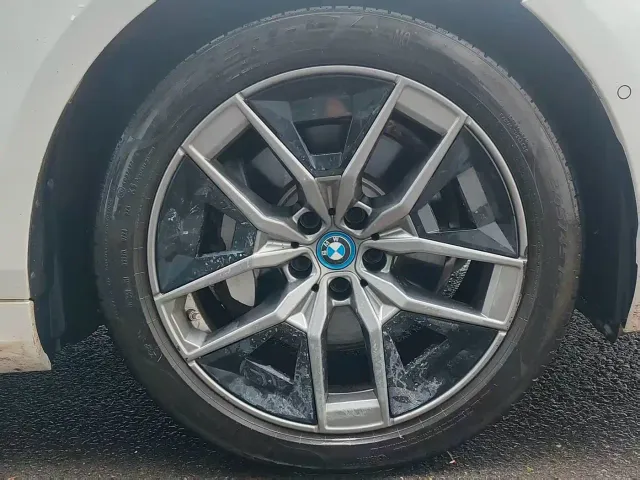 BMW i5 — Фото автомобиля 15