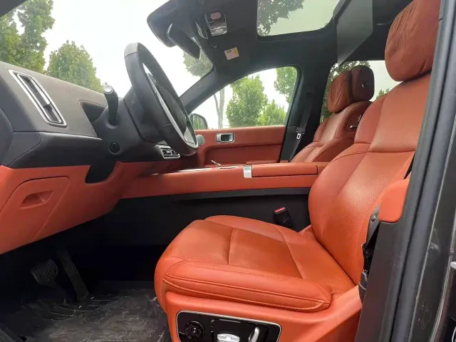Li Auto L7 — Фото автомобиля 4