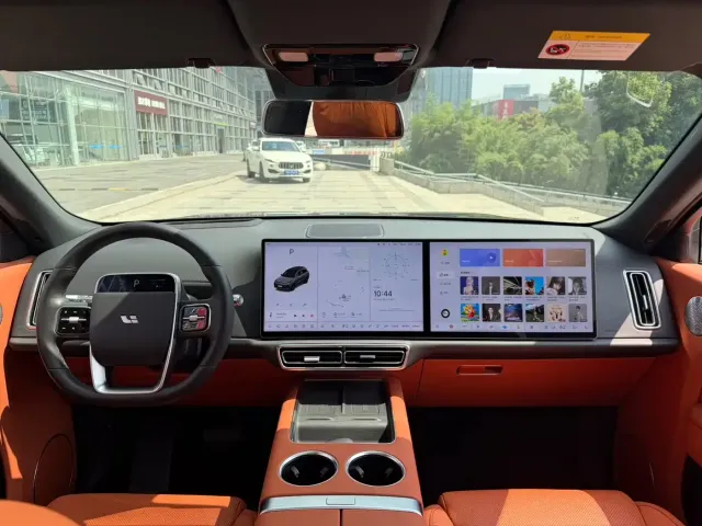 Li Auto Li L8 2024 Pro — Фото автомобиля 5