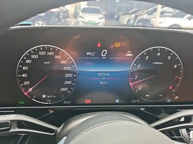 Mercedes-Benz E-Class — Фото автомобиля 11
