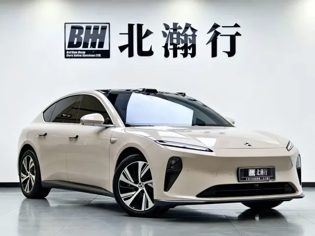 Nio ET5 — Фото автомобиля 3
