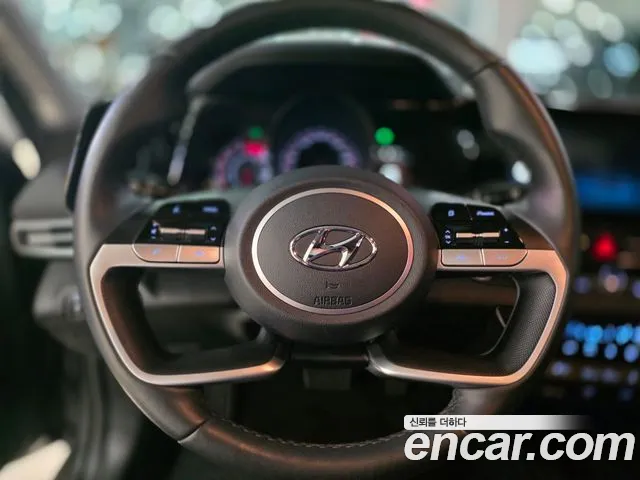 Hyundai AVANTE Avante (CN7) — Фото автомобиля 10