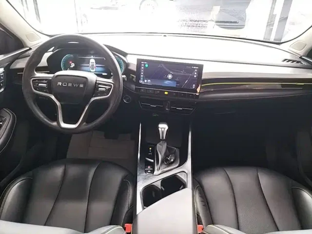 Roewe i5 — Фото автомобиля 9