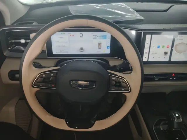 Geely ICON — Фото автомобиля 10