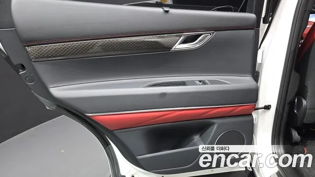Genesis GV80 Coupe — Фото автомобиля 14