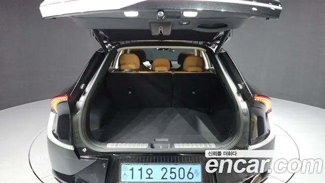 Kia EV6 — Фото автомобиля 19