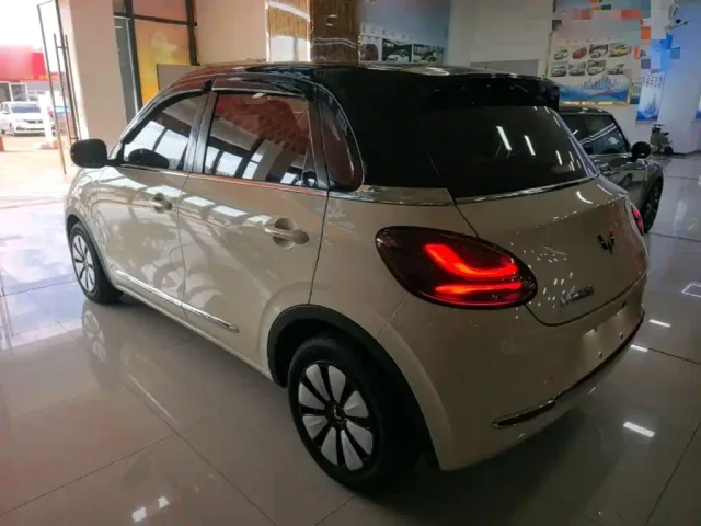 Wuling Bingo — Фото автомобиля 4
