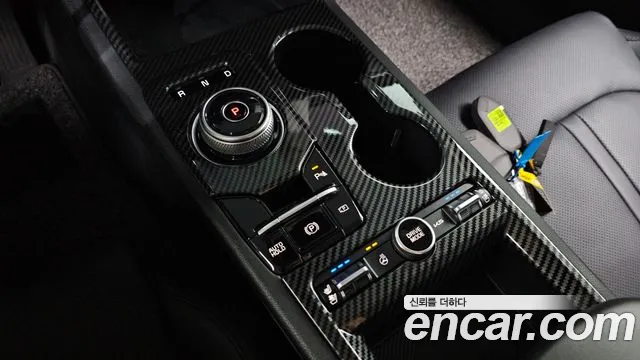 Kia K5 Новый K5 3 поколение 2.0 LPi(Для проката) — Фото автомобиля 9