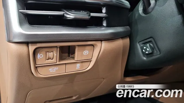 Hyundai Grandeur Grandeur (GN7) 2.5 Бензин 2WD — Фото автомобиля 7