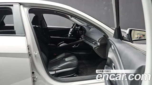 Hyundai Avante CN7 — Фото автомобиля 18
