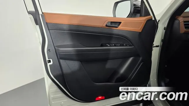 KG_Mobility_Ssangyong Musso Musso (Q300) Дизель 2.2 4WD — Фото автомобиля 21