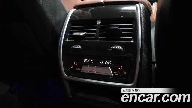 BMW X6 xDrive40i M Sport — Фото автомобиля 16
