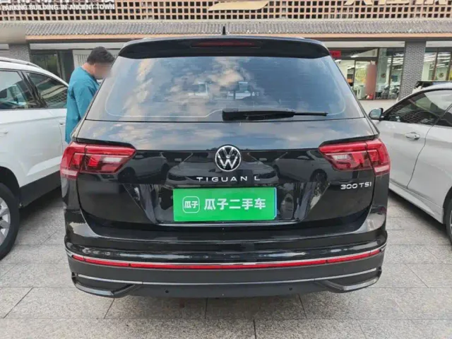 Volkswagen Tiguan L — Фото автомобиля 5