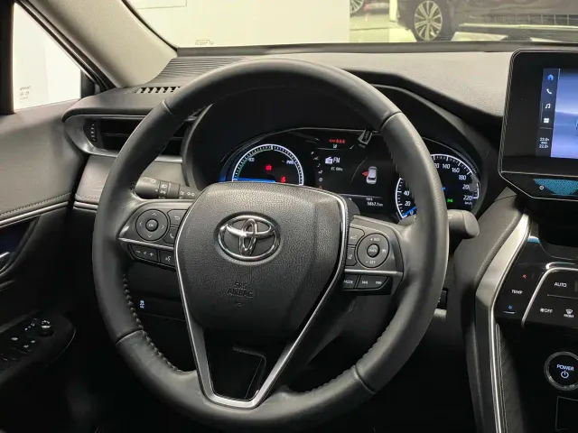 Toyota Harrier — Фото автомобиля 17