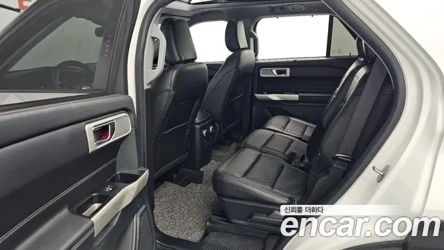 Ford Explorer Explorer 6 поколение — Фото автомобиля 12