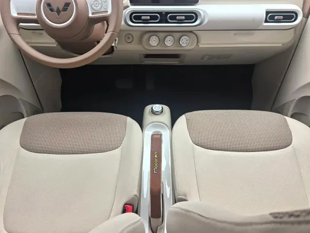 Wuling Hongguang Mini EV — Фото автомобиля 14