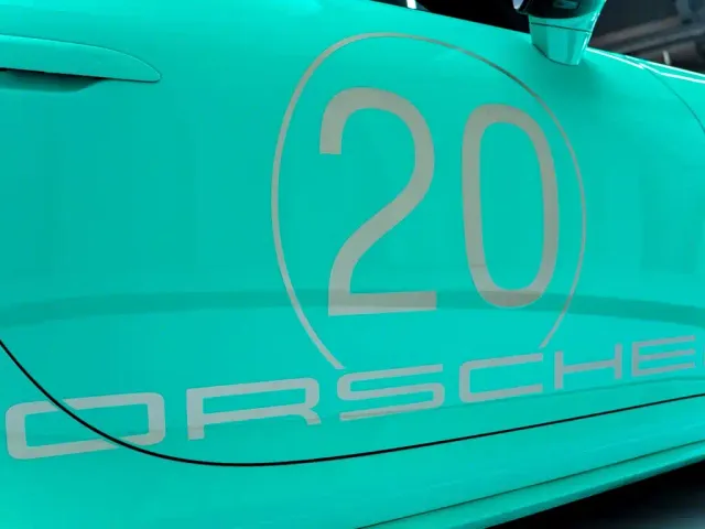 Porsche 911 — Фото автомобиля 21