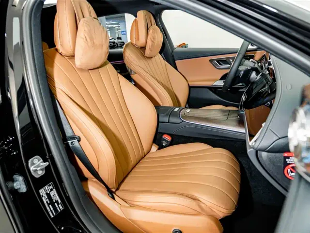 Mercedes-Benz E-Class — Фото автомобиля 19