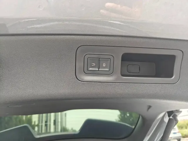 BYD Song L DM-i 2024 160km Superior — Фото автомобиля 12