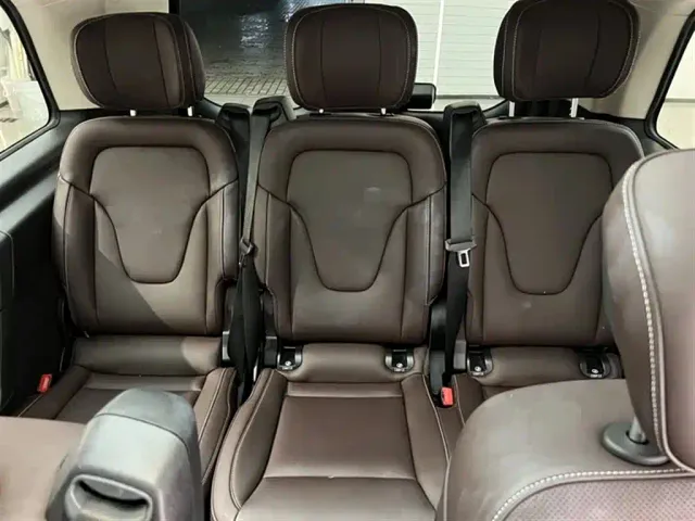 Mercedes-Benz V-Class — Фото автомобиля 14