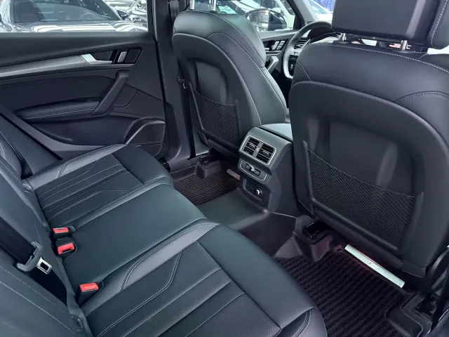 Audi Q5L — Фото автомобиля 15