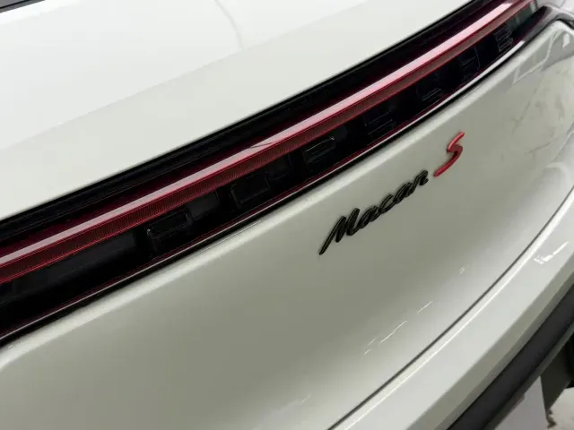Porsche Macan — Фото автомобиля 10