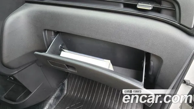 Hyundai Staria — Фото автомобиля 30