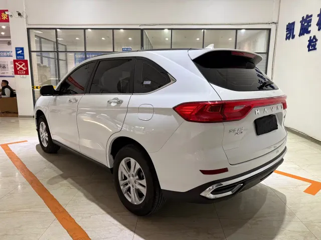 Haval M6 — Фото автомобиля 6