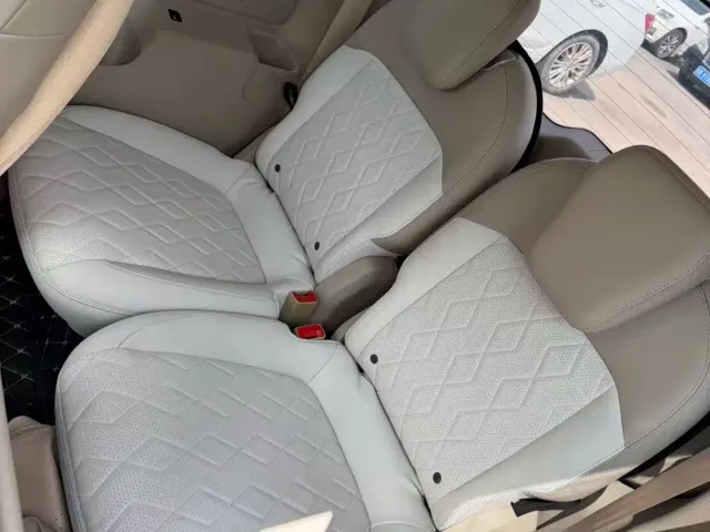 Baojun KiWi EV — Фото автомобиля 4