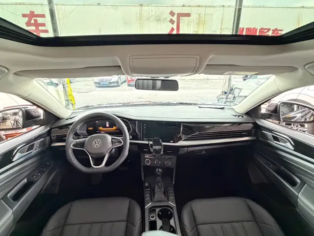 Volkswagen Passat — Фото автомобиля 13