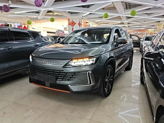 Фотография автомобиля — Skyworth Auto HT-i