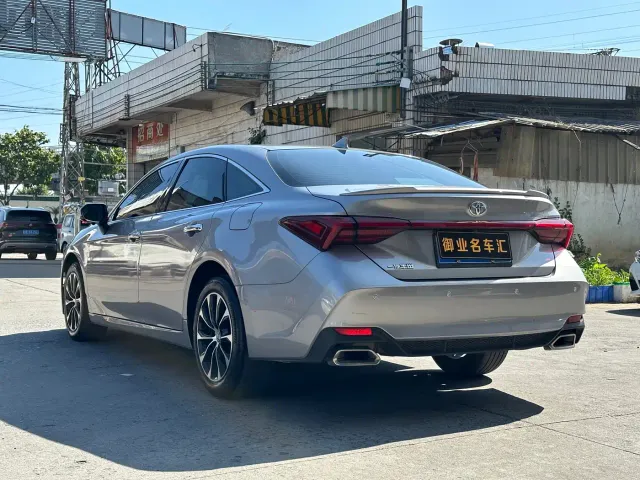 Toyota Avalon — Фото автомобиля 14